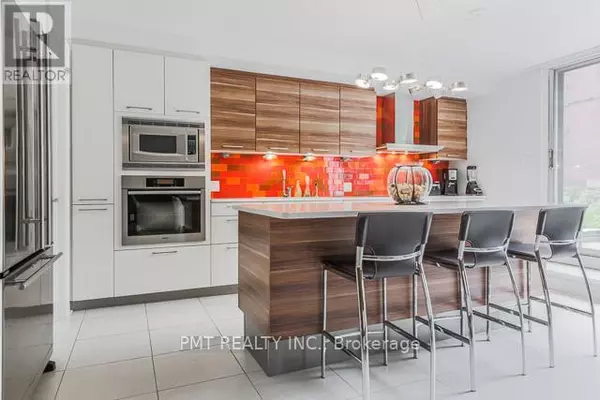 Toronto (annex), ON M5R2L5,28 Admiral RD #Th3