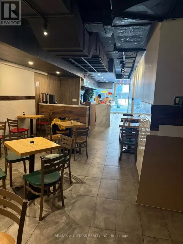 Toronto (kensington-chinatown), ON M5G1C8,209 Dundas ST West #Unit A