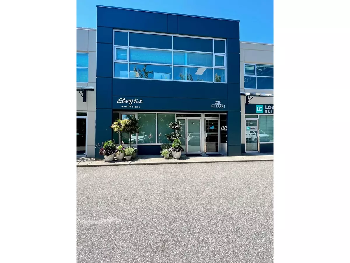 North Vancouver, BC V7P3T2,998 HARBOURSIDE DR #226