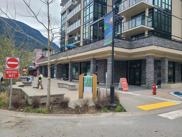 Harrison Hot Springs, BC V0M1K0,120 ESPLANADE AVE #1