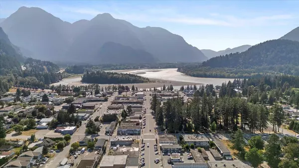 Hope, BC V0X1L0,376 WALLACE STREET|Hope