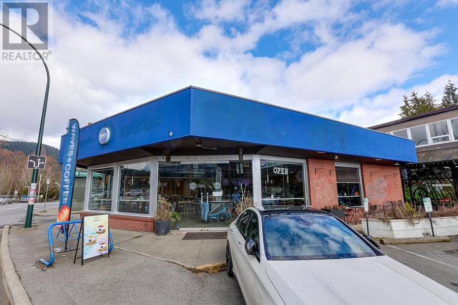 3050 MOUNTAIN HIGHWAY, North Vancouver, BC V7J2P1