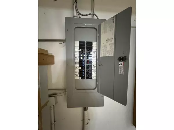 Abbotsford, BC V2T6H8,2610 PROGRESSIVE #G