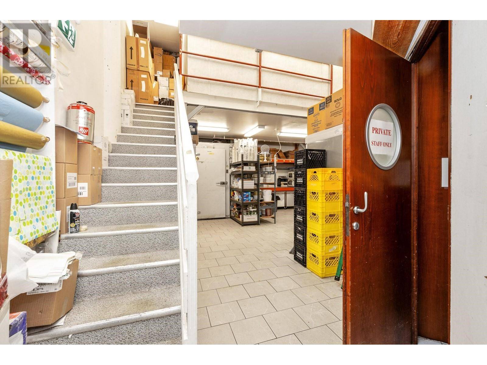 Port Moody, BC V3H5B9,252 NEWPORT DRIVE