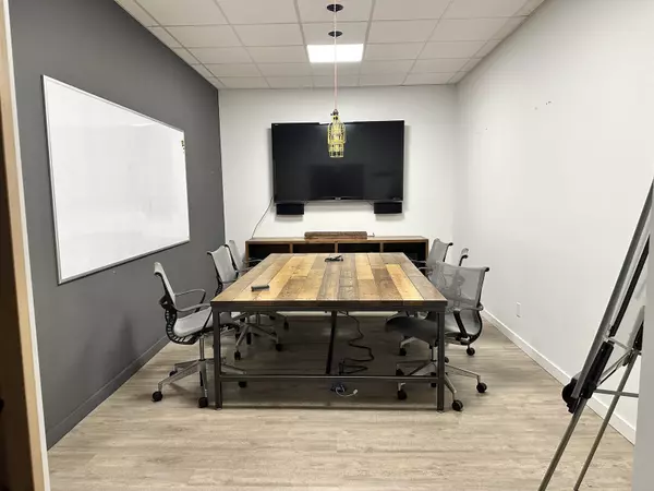 Abbotsford, BC V2S2E3,2455 WEST RAILWAY ST #101C