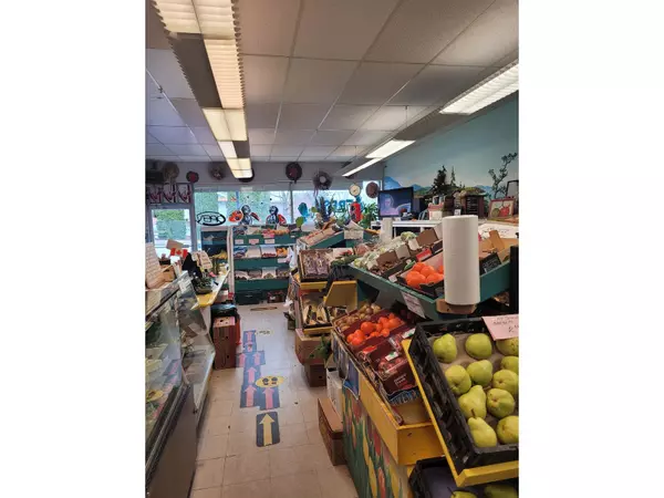 White Rock, BC V4B3Y9,1257 JOHNSTON STREET