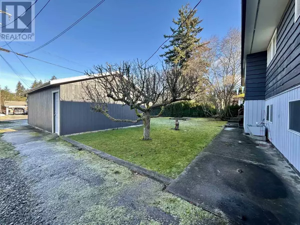 Sechelt, BC V0N3A0,5690 MERMAID STREET