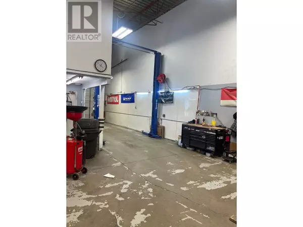 Richmond, BC V6X3A2,11031 BRIDGEPORT RD #105