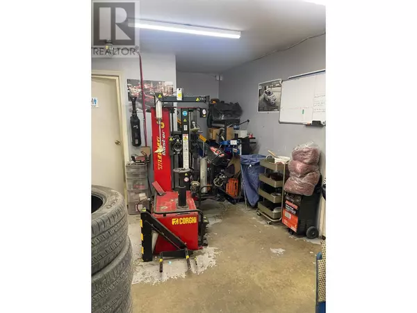 Richmond, BC V6X3A2,11031 BRIDGEPORT RD #105