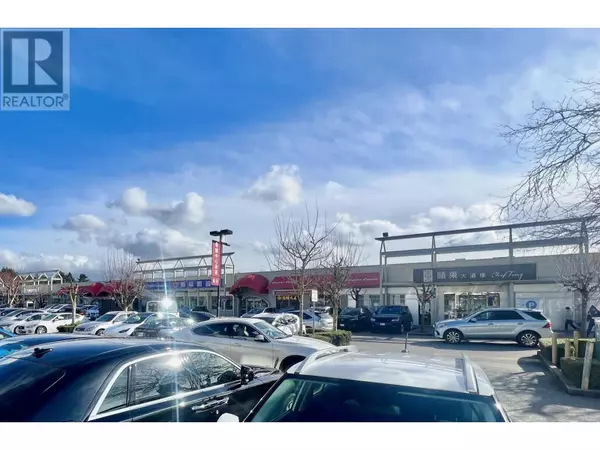 Richmond, BC V6X4E4,4540 NO. 3 RD #1065