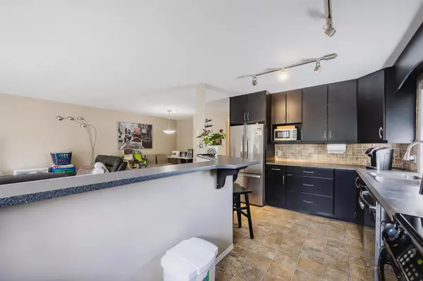 Chilliwack, BC V2R4C7,45821 THOMAS RD #1 & 2