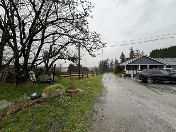 Langley, BC V2Z1K3,21026 16 AVENUE