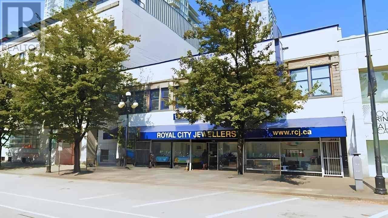 New Westminster, BC V3L1B2,515 COLUMBIA STREET