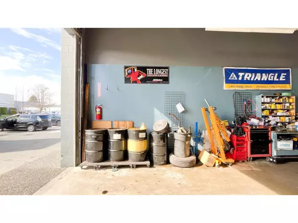 Surrey, BC V0V0V0,13463 CONFIDENTIAL AVENUE