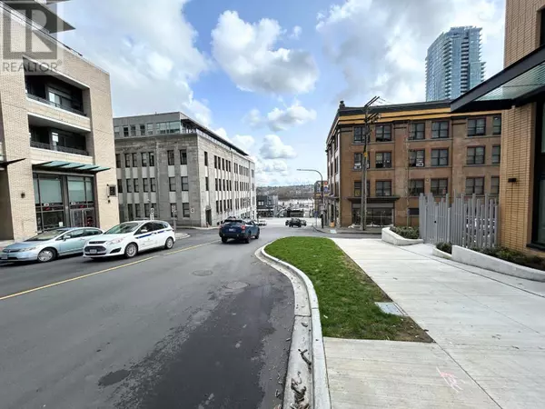 New Westminster, BC V3L2Z1,41 6TH STREET