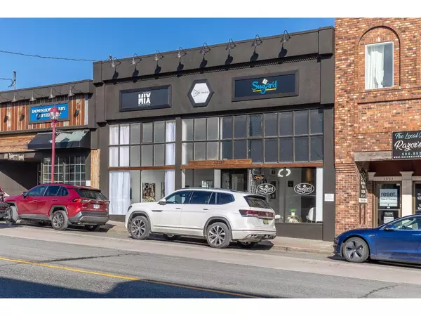 Abbotsford, BC V2S2H1,33779 ESSENDENE AVENUE