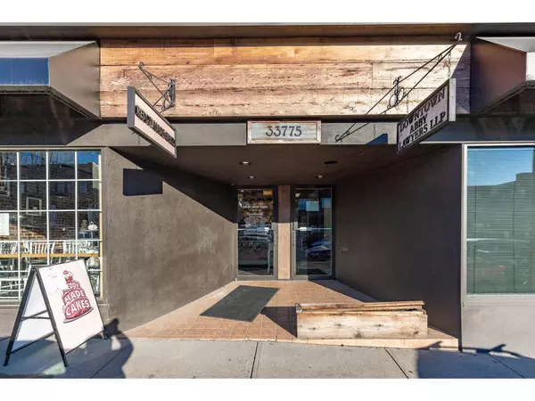 Abbotsford, BC V2S2H1,33775 ESSENDENE AVENUE