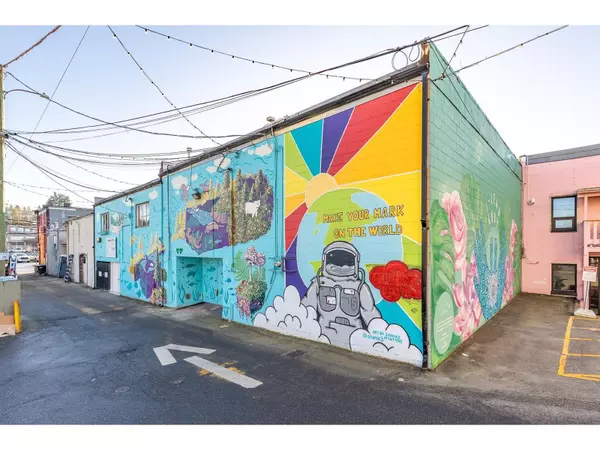 Abbotsford, BC V2S2H1,33775 ESSENDENE AVENUE