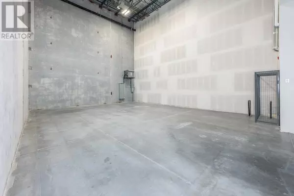 Vancouver, BC V5X3E5,8360 ONTARIO ST #108