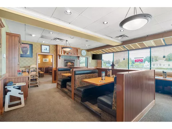 Mission, BC V2V7P8,32081 LOUGHEED HIGHWAY