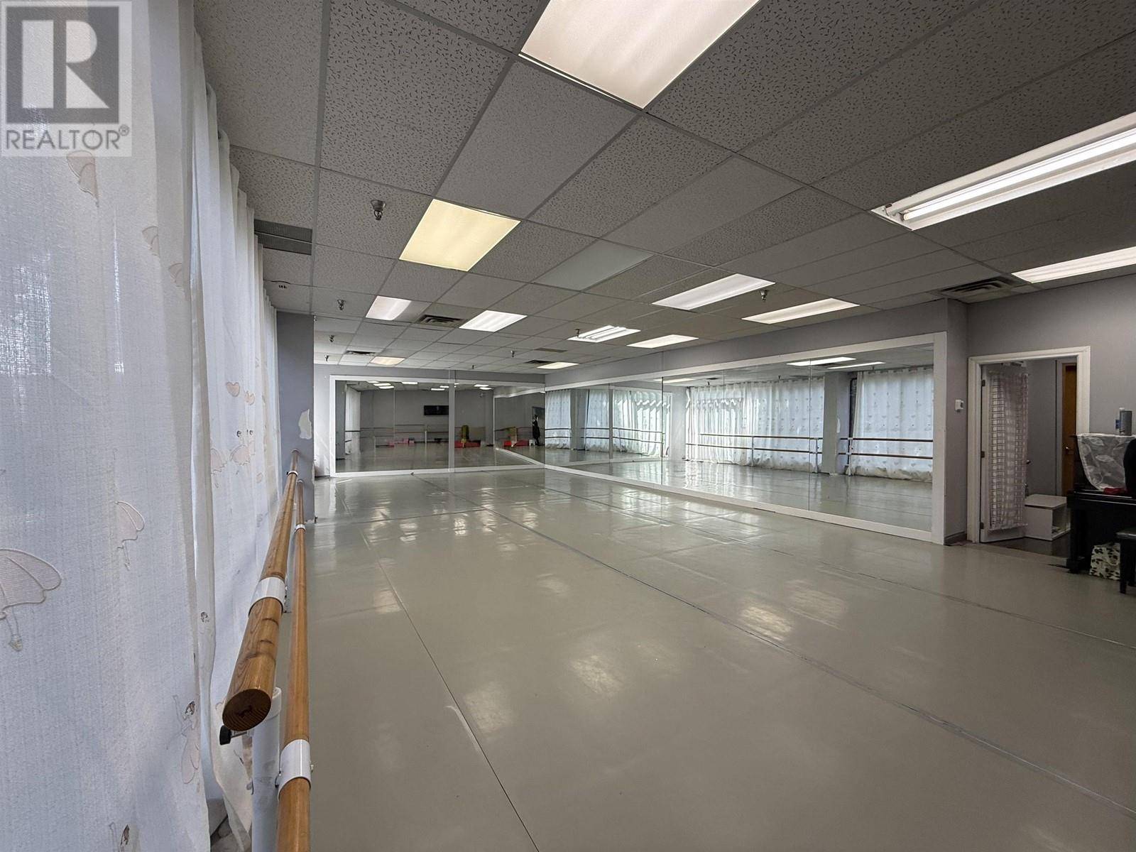 Burnaby, BC V5H4G1,6125 SUSSEX AVE #103