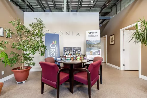 Surrey, BC V3S8E5,18651 52 AVE #105, 106