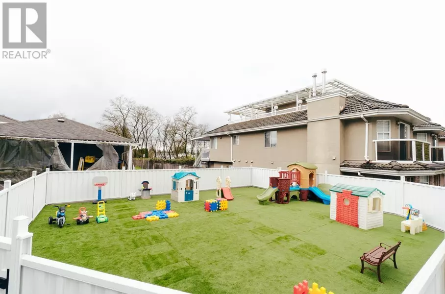 8691 ARMSTRONG AVENUE, Burnaby, BC V3N2H4