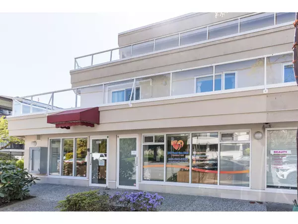 15258 THRIFT AVENUE, White Rock, BC V4B2L2