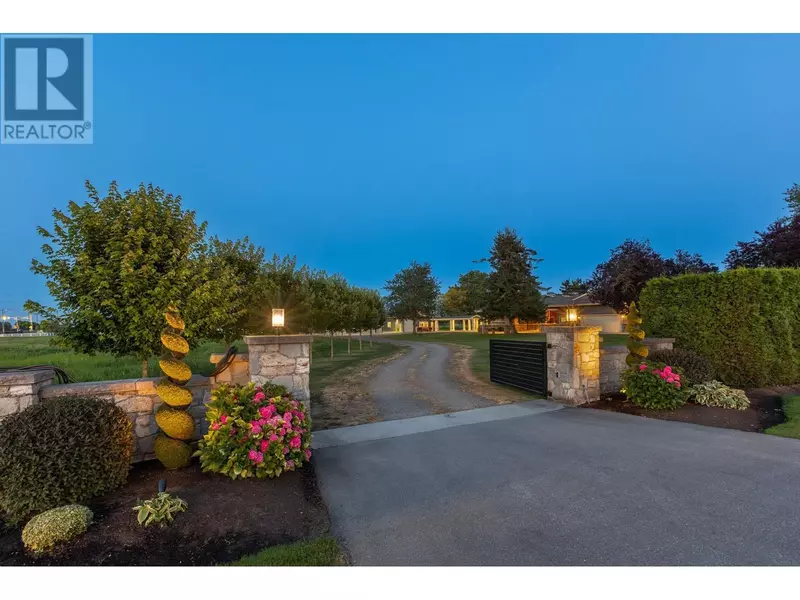 2750 52ND STREET, Delta, BC V4M4G8