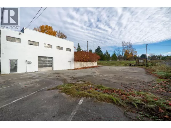 576 LOUGHEED HWY #B, Coquitlam, BC V3K3S3