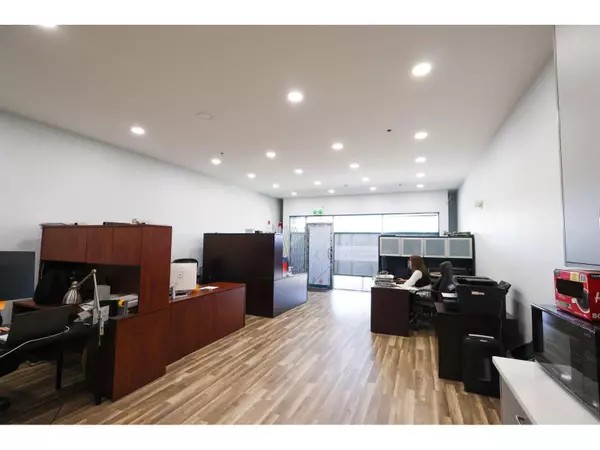 Surrey, BC V3V8C3,12332 PATTULLO PL #108