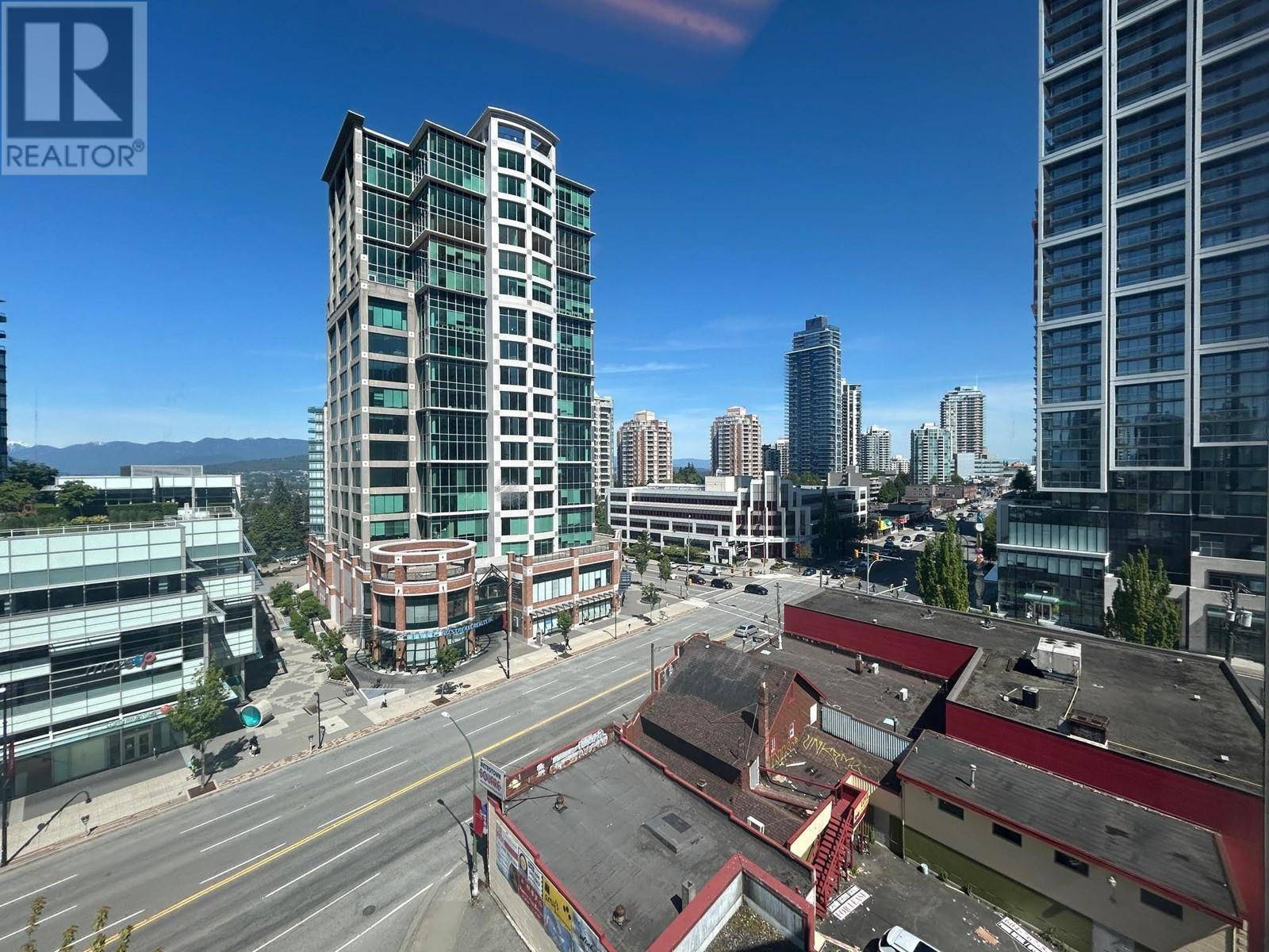 Burnaby, BC V5H4T9,4538 KINGSWAY #617