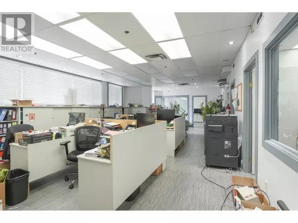 Vancouver, BC V6A1Z4,1223 FRANCES STREET