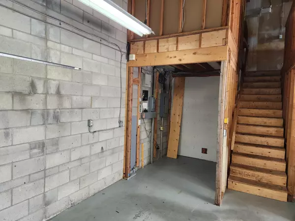 Langley, BC V3A8M1,5967 206A #103