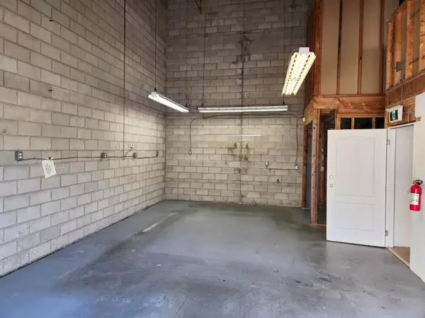 Langley, BC V3A8M1,5967 206A ST #103