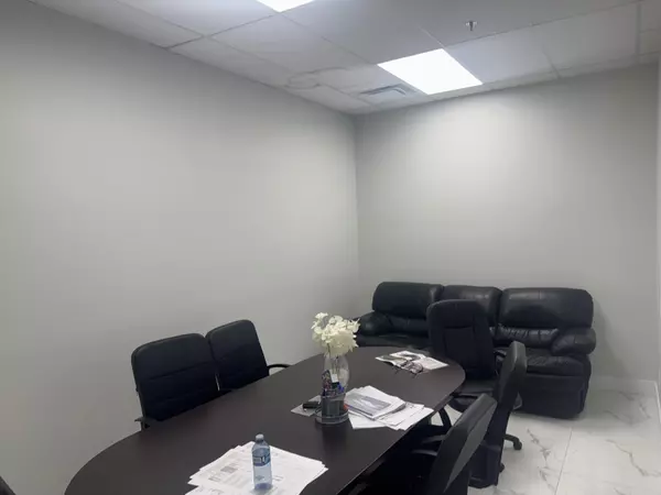 Surrey, BC V3S7J1,6638 152A ST #116