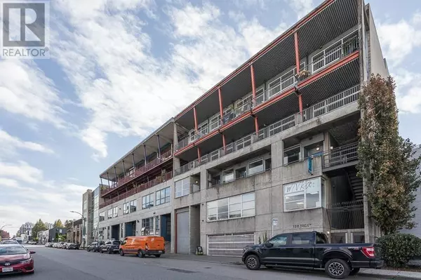 Vancouver, BC V5Y1K6,128 West 6TH AVE #208A
