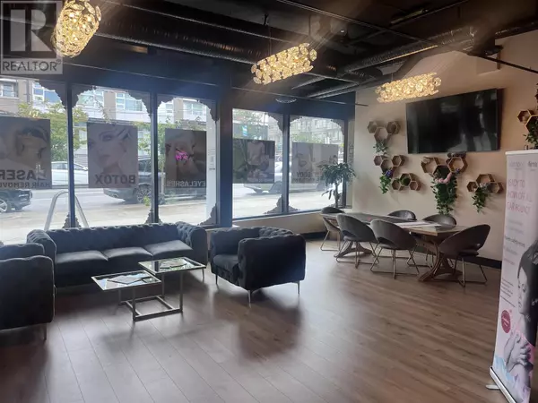 Vancouver, BC V6R3P1,3609 W 16TH AVENUE