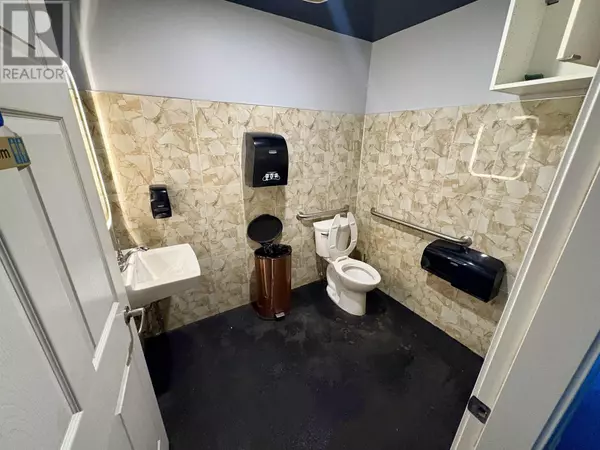 Burnaby, BC V3J1G1,2849 NORTH RD #102