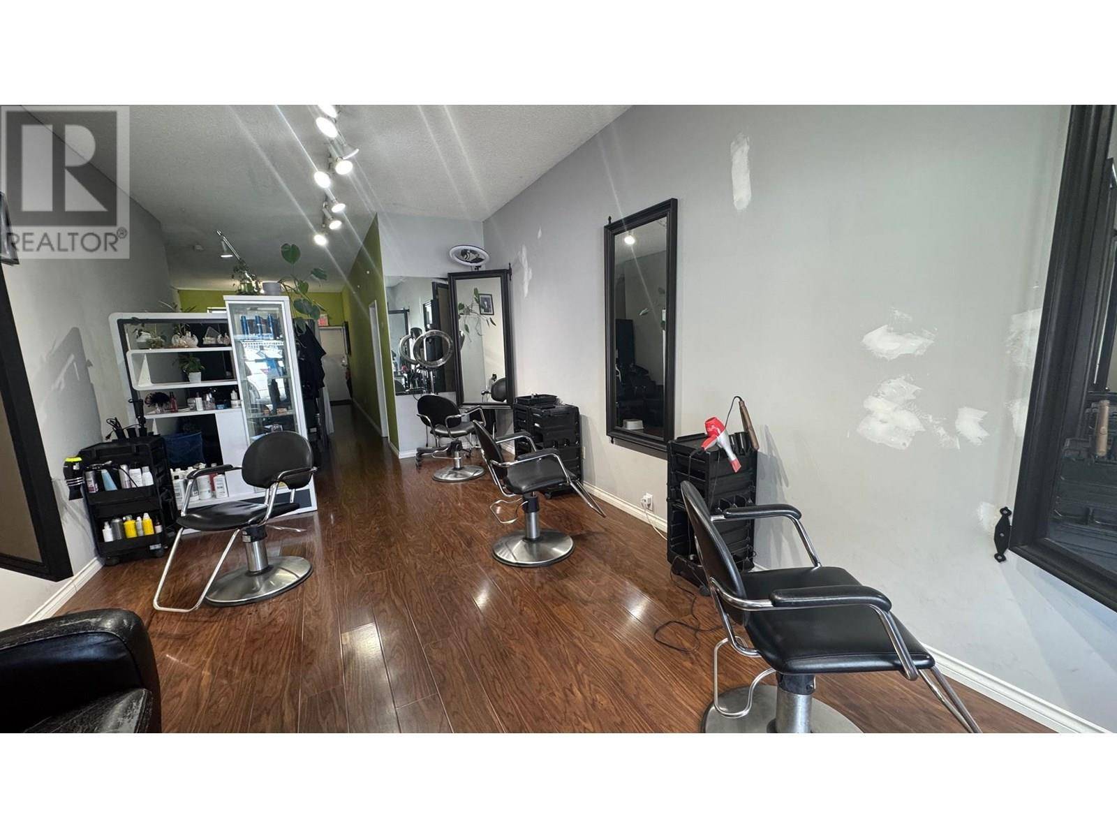4524 MAIN STREET, Vancouver, BC V5V3R5