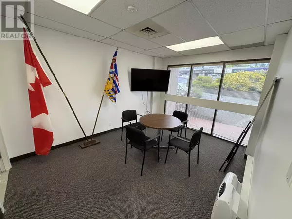 Coquitlam, BC V3K3P5,1116 AUSTIN AVENUE