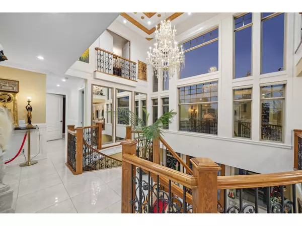 Surrey, BC V3V6E1,12788 ROSS PLACE