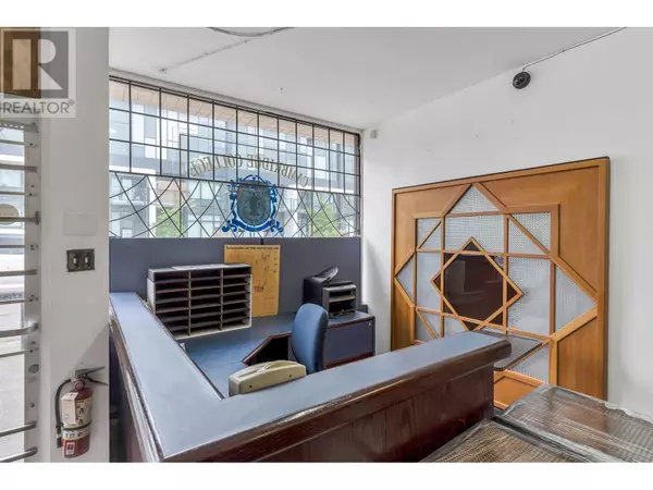 Burnaby, BC V5J1C6,4928 IMPERIAL STREET