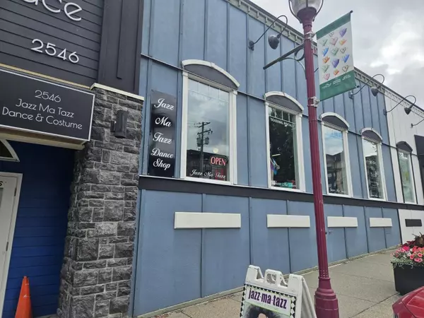 Abbotsford, BC V2S3T3,2546 MONTROSE AVENUE