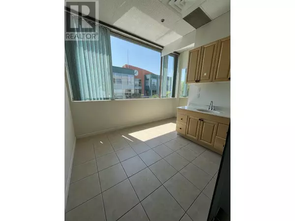 Richmond, BC V6X3Z8,8888 ODLIN CRES #2085