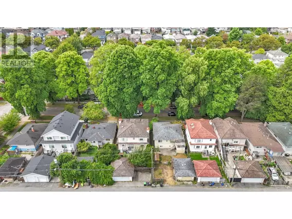 Vancouver, BC V5R3M1,5338 CHAMBERS STREET