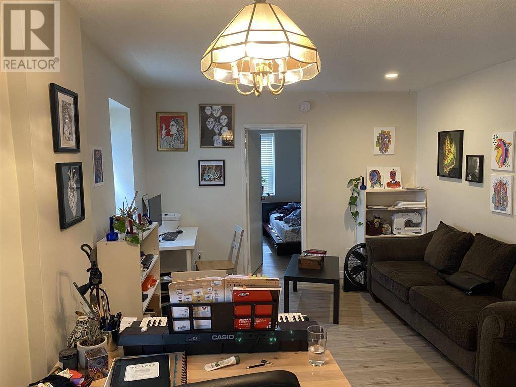 Vancouver, BC V5L1R3,2026 FRANKLIN STREET