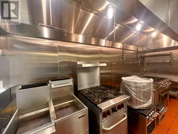 Vancouver, BC V6G3L4,1509 ROBSON STREET