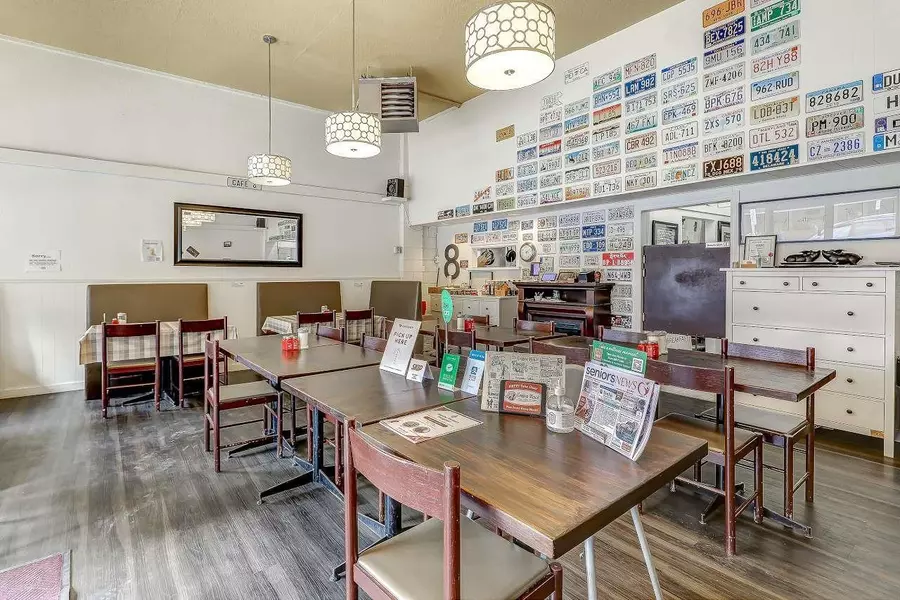 1490 JOHNSTON ROAD, White Rock, BC V4B3Z5