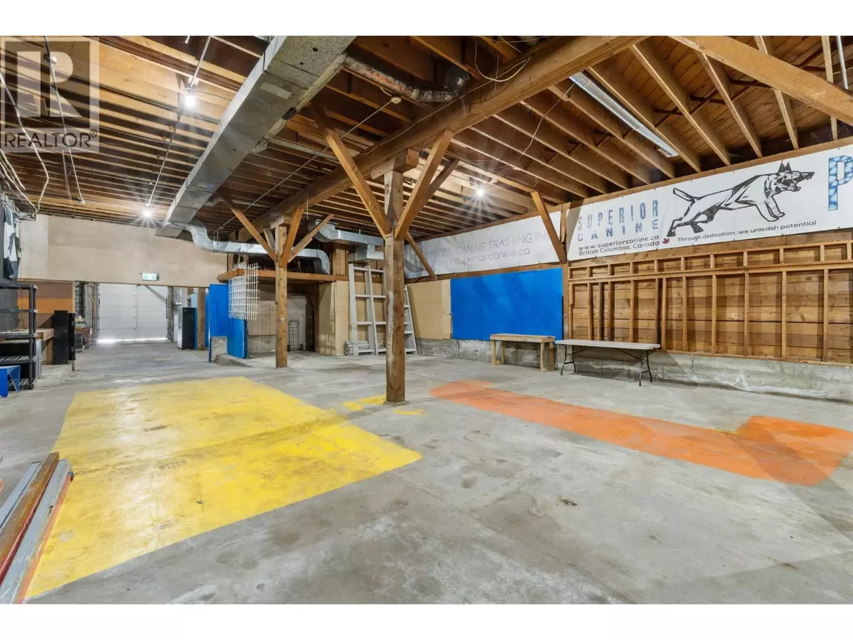 Maple Ridge, BC V2X2T4,22344 LOUGHEED HWY #Lower